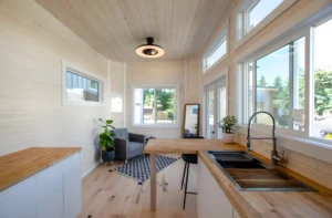 The Dove tiny house - Image 6