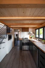 Cold-climate tiny house - Image 11