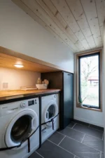 Cold-climate tiny house - Image 4