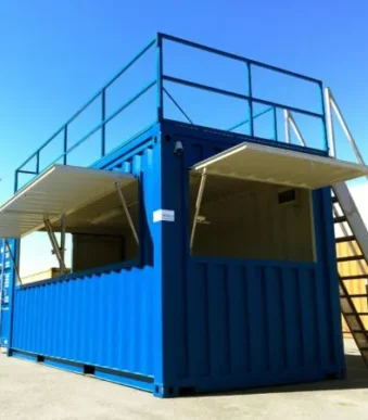 20′ Store Container with a roof terrace